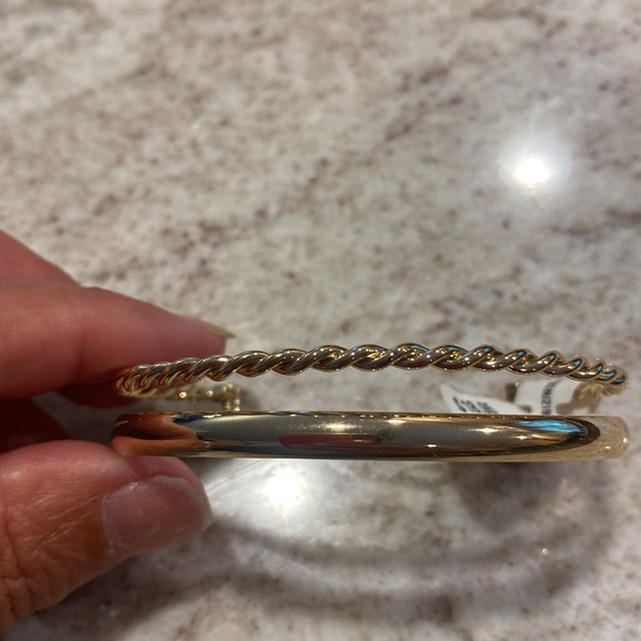 Francesca’s NWT open double band cuff goldtone bangle bracelet. - Picture 4 of 5